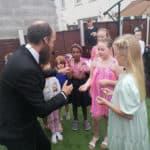 childrens-party-magician-2
